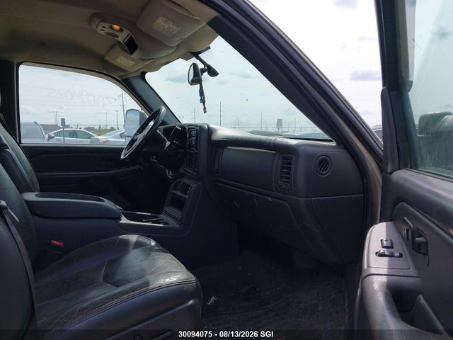 Продажа на аукционе авто 2004 Chevrolet Silverado K2500, vin: 1GCGK23U44F137755, номер лота: 30094075