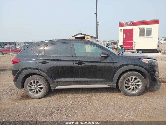 30094108 :رقم المزاد ، KM8J3CA40HU582888 vin ، 2017 Hyundai Tucson Limited/sport And Eco/se مزاد بيع