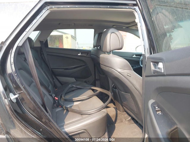30094108 :رقم المزاد ، KM8J3CA40HU582888 vin ، 2017 Hyundai Tucson Limited/sport And Eco/se مزاد بيع