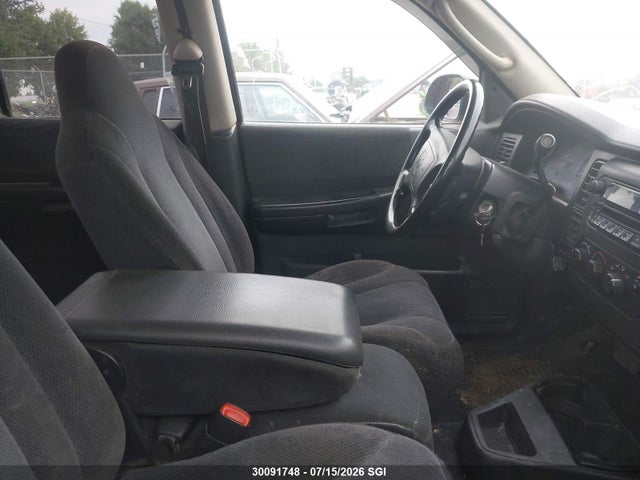 30091748 :رقم المزاد ، 1D7HG38N94S745698 vin ، 2004 Dodge Dakota Quad Sport مزاد بيع