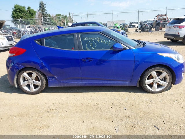 30092849 :رقم المزاد ، KMHTC6AD8DU092445 vin ، 2013 Hyundai Veloster مزاد بيع