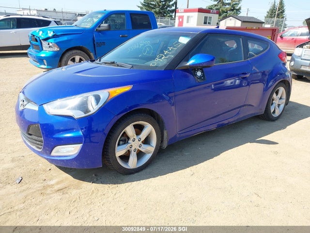 30092849 :رقم المزاد ، KMHTC6AD8DU092445 vin ، 2013 Hyundai Veloster مزاد بيع