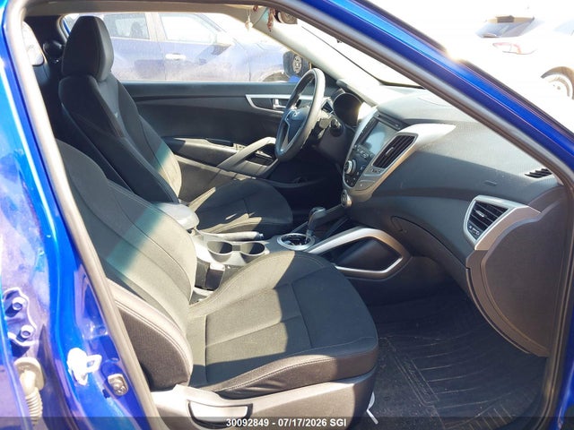 30092849 :رقم المزاد ، KMHTC6AD8DU092445 vin ، 2013 Hyundai Veloster مزاد بيع