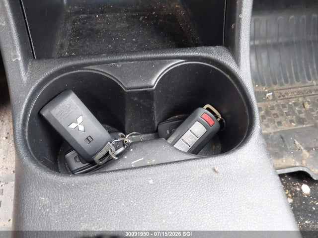 JA4JZ3AX4FZ601238 Mitsubishi Outlander Se