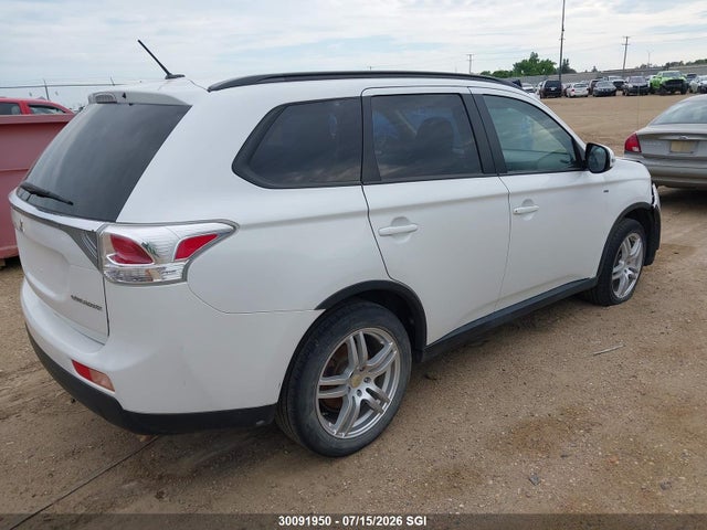 JA4JZ3AX4FZ601238 Mitsubishi Outlander Se