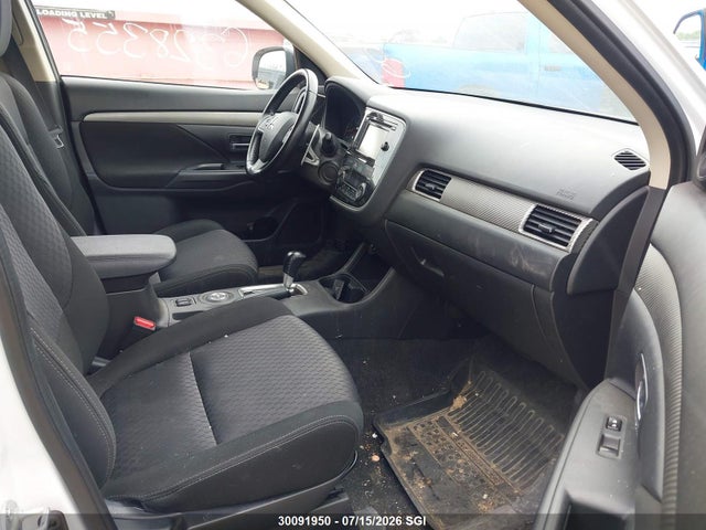 JA4JZ3AX4FZ601238 Mitsubishi Outlander Se