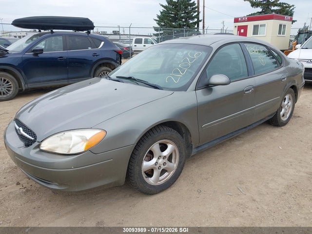 30093989 :رقم المزاد ، 1FAFP53U02G212026 vin ، 2002 Ford Taurus Se مزاد بيع