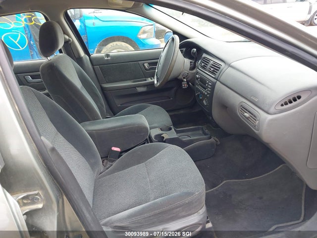 30093989 :رقم المزاد ، 1FAFP53U02G212026 vin ، 2002 Ford Taurus Se مزاد بيع