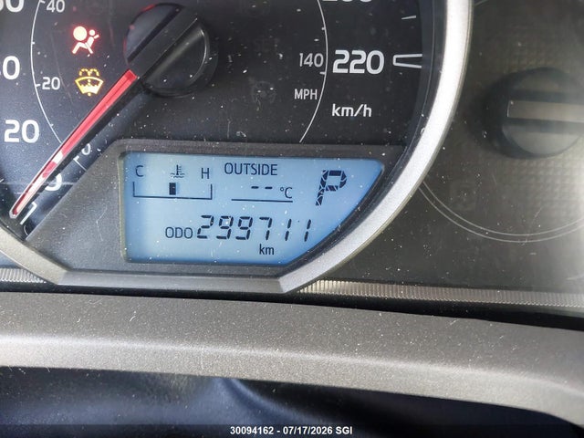 2T3BFREV8EW186132 Toyota RAV4 LE