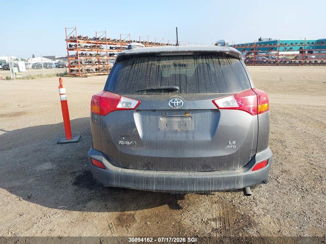 2T3BFREV8EW186132 Toyota RAV4 LE
