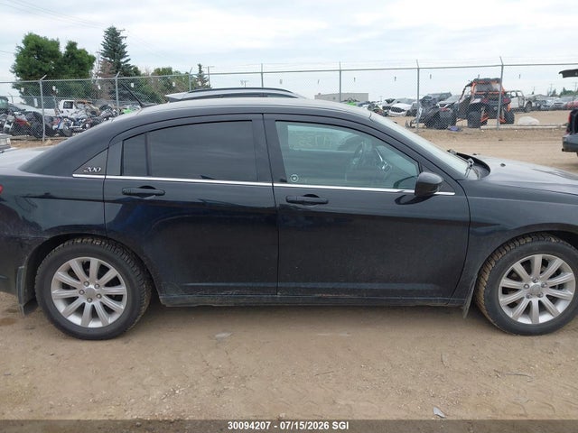 Auction sale of the 2013 Chrysler 200 Lx, vin: 1C3CCBAB1DN701014, lot number: 30094207