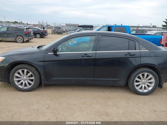 Auction sale of the 2013 Chrysler 200 Lx, vin: 1C3CCBAB1DN701014, lot number: 30094207