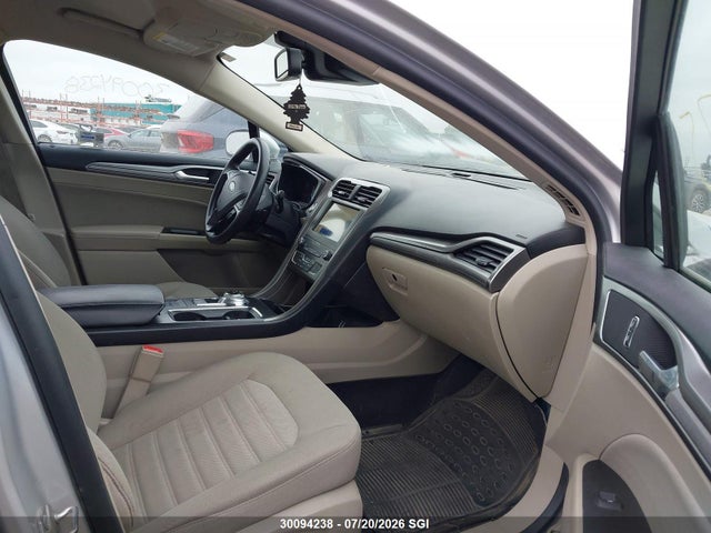30094238 :رقم المزاد ، 3FA6P0HD2KR266237 vin ، 2019 Ford Fusion Se مزاد بيع