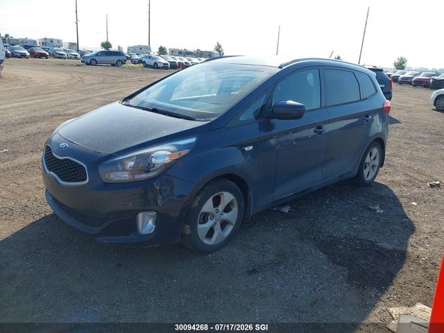 KIA Rondo 2014 KNAHT8A30E7067887 Image 2
