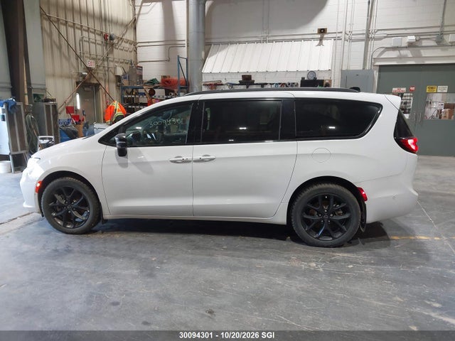 Продаж на аукціоні авто 2025 Chrysler Pacifica Limited, vin: 2C4RC3GG5SR610410, номер лоту: 30094301