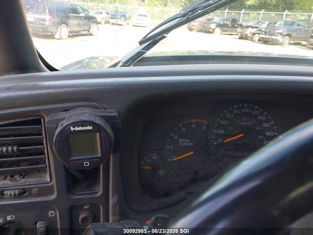 2005 Chevrolet Silverado K2500 Heavy Duty მანქანა იყიდება აუქციონზე, vin: 1GCHK23205F959506, აუქციონის ნომერი: 30092985