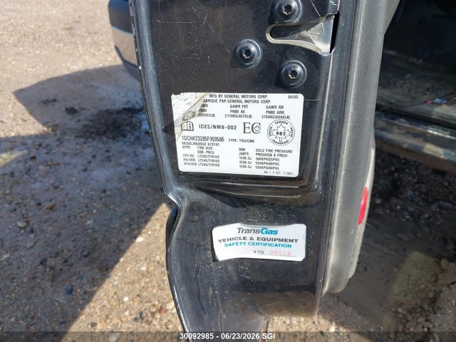 2005 Chevrolet Silverado K2500 Heavy Duty მანქანა იყიდება აუქციონზე, vin: 1GCHK23205F959506, აუქციონის ნომერი: 30092985