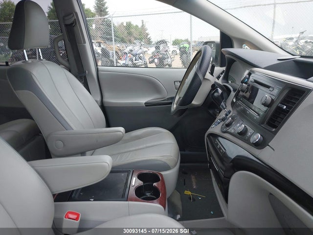 Продаж на аукціоні авто 2012 Toyota Sienna Le, vin: 5TDKK3DC4CS219506, номер лоту: 30093145