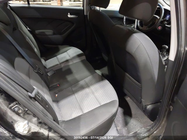 KIA Forte 2018 3KPFL4A76JE198208 Image 8