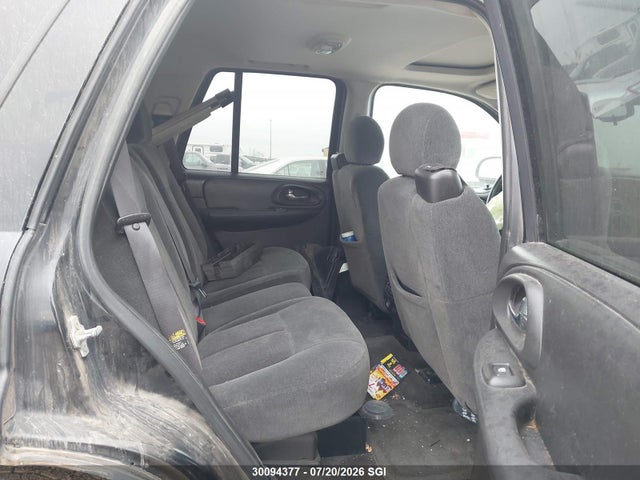 2005 Chevrolet Trailblazer Ls/lt მანქანა იყიდება აუქციონზე, vin: 1GNDT13S852286274, აუქციონის ნომერი: 30094377