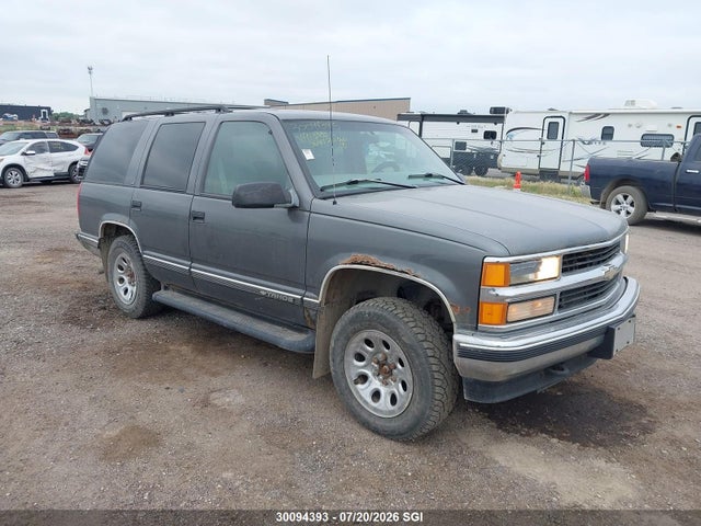 30094393 :رقم المزاد ، 1GNEK13R7XR113330 vin ، 1999 Chevrolet Tahoe K1500 مزاد بيع