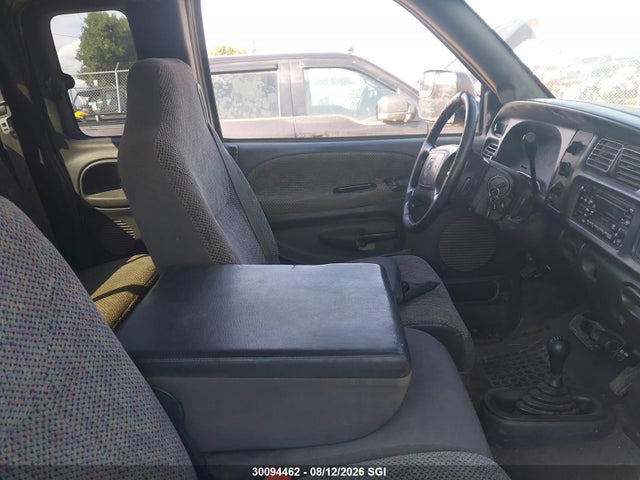 2001 Dodge Ram 2500 მანქანა იყიდება აუქციონზე, vin: 1B7KF23601J555559, აუქციონის ნომერი: 30094462