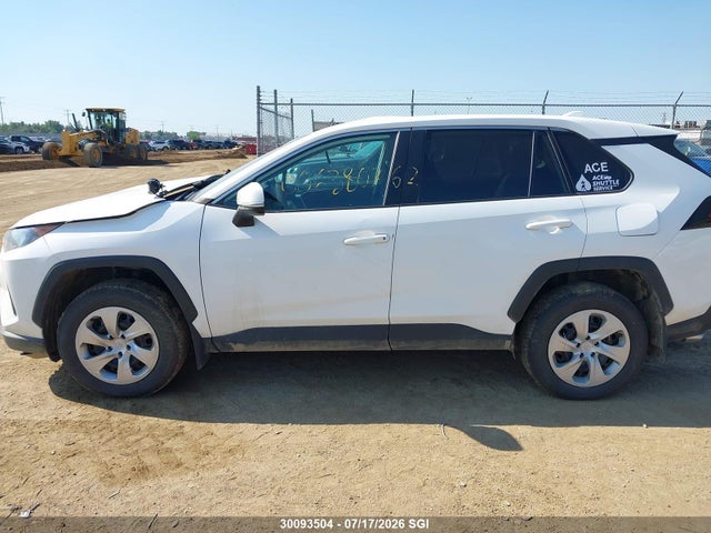 Toyota RAV4 LE 2022 2T3B1RFV6NC275583 Image 13