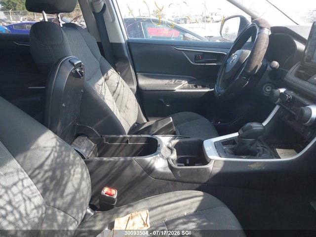 Toyota RAV4 LE 2022 2T3B1RFV6NC275583 Image 5