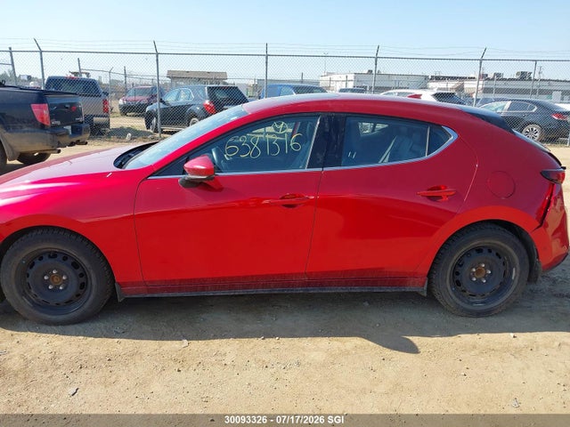 2021 Mazda 3 Premium მანქანა იყიდება აუქციონზე, vin: JM1BPAML8M1336820, აუქციონის ნომერი: 30093326