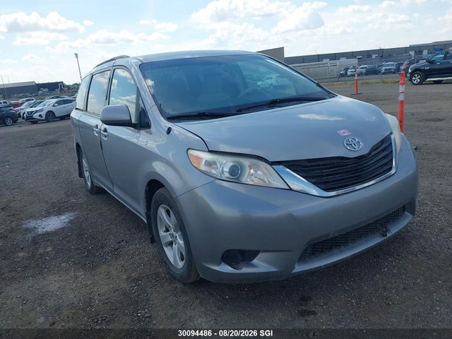 Aukcja sprzedaży 2012 Toyota Sienna Le, vin: 5TDKK3DC6CS247713, numer aukcji: 30094486