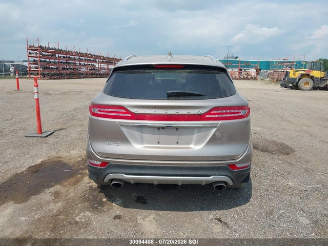2019 Lincoln Mkc Reserve მანქანა იყიდება აუქციონზე, vin: 5LMCJ3D95KUL03087, აუქციონის ნომერი: 30094488