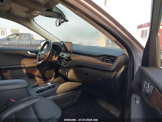30094496 :رقم المزاد ، 1FMCU9DZ6LUC59485 vin ، 2020 Ford Escape Titanium مزاد بيع