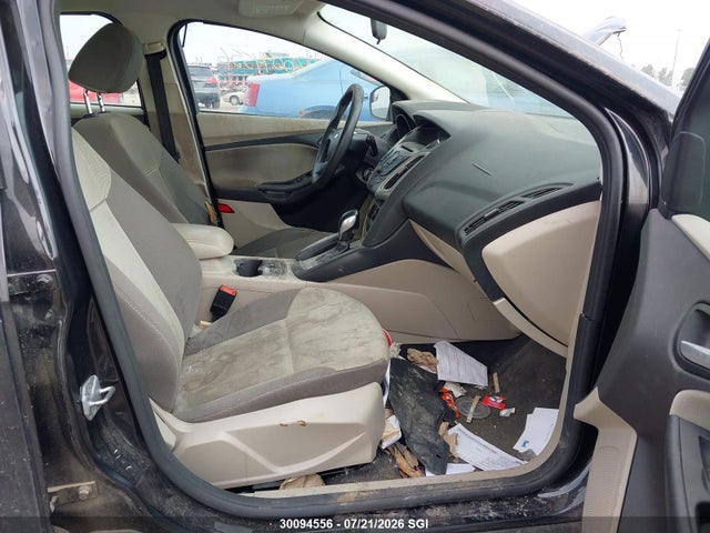 30094556 :رقم المزاد ، 1FADP3K29EL120632 vin ، 2014 Ford Focus Se مزاد بيع