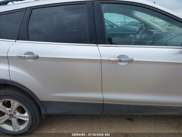 30094565 :رقم المزاد ، 1FMCU9GX6DUD58819 vin ، 2013 Ford Escape Se مزاد بيع