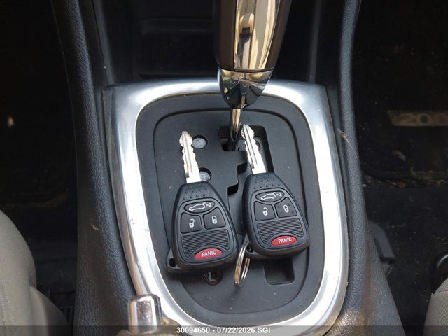 Chrysler 200 LX 2014 1C3CCBABXEN117437 Image 11