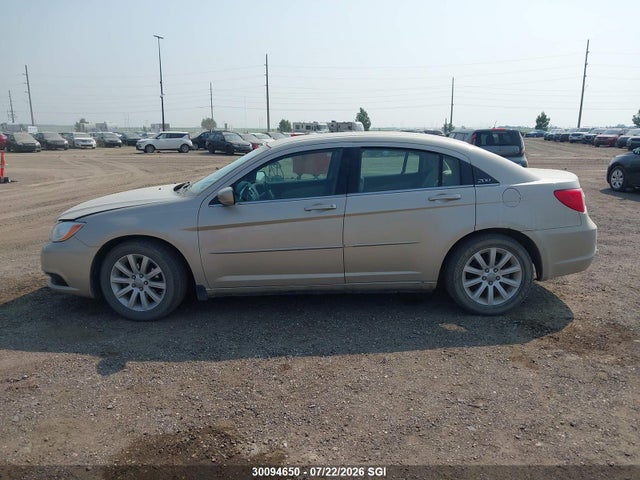 Chrysler 200 LX 2014 1C3CCBABXEN117437 Image 13
