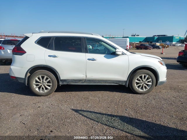5N1AT2MVXJC727106 Nissan Rogue Sv/sl