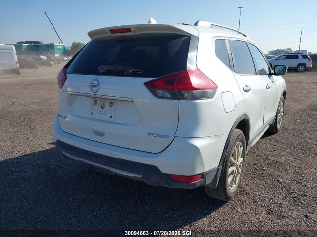 5N1AT2MVXJC727106 Nissan Rogue Sv/sl