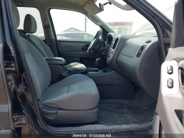2007 Ford Escape Xlt მანქანა იყიდება აუქციონზე, vin: 1FMYU93187KB04939, აუქციონის ნომერი: 30094728
