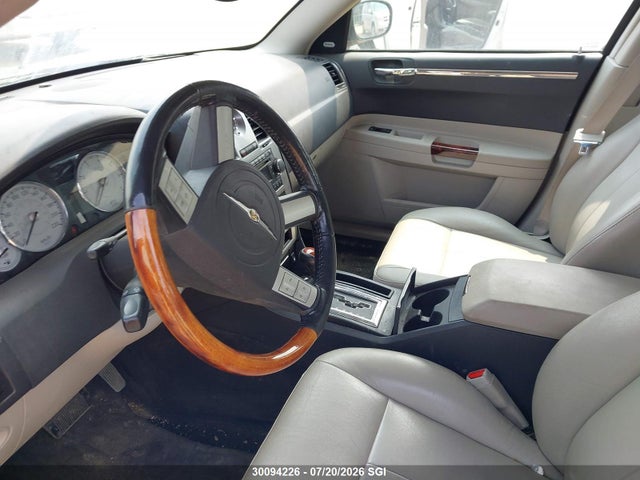 2005 Chrysler 300 Touring მანქანა იყიდება აუქციონზე, vin: 2C3AA53G55H588122, აუქციონის ნომერი: 30094226