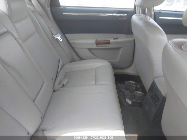 2005 Chrysler 300 Touring მანქანა იყიდება აუქციონზე, vin: 2C3AA53G55H588122, აუქციონის ნომერი: 30094226