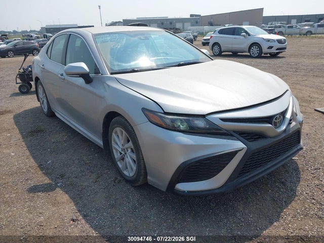 30094746 :رقم المزاد ، 4T1G11AK9MU540717 vin ، 2021 Toyota Camry Se/se Night Shade مزاد بيع