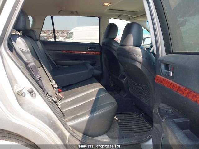 30094748 :رقم المزاد ، 4S4BRGKC4A3359734 vin ، 2010 Subaru Outback 2.5i Limited مزاد بيع