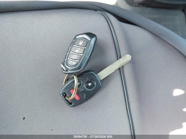 30094790 :رقم المزاد ، 5J6RE3H37AL801687 vin ، 2010 Honda Cr-v Lx مزاد بيع