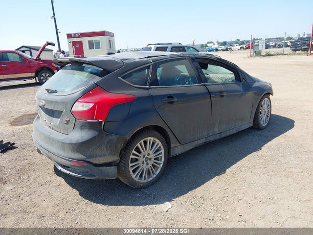 2013 Ford Focus St მანქანა იყიდება აუქციონზე, vin: 1FADP3L94DL215156, აუქციონის ნომერი: 30094814
