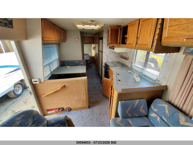 30094853 :رقم المزاد ، 97232FKB6JW007905 vin ، 1987 Gmc Triple E مزاد بيع