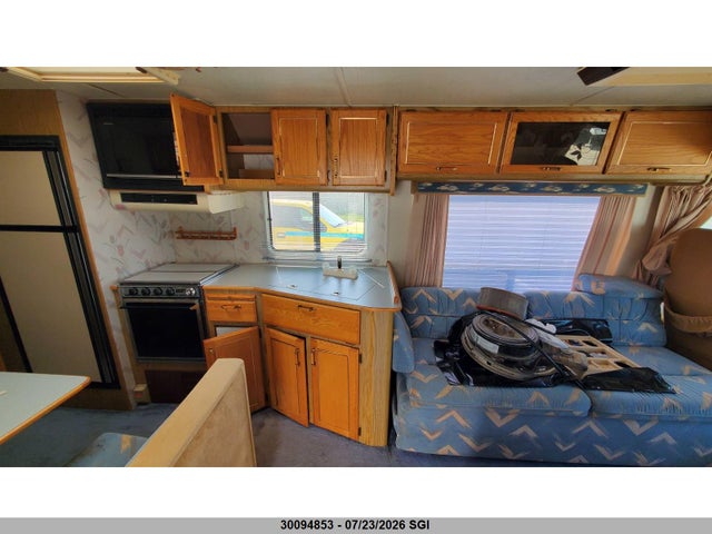 30094853 :رقم المزاد ، 97232FKB6JW007905 vin ، 1987 Gmc Triple E مزاد بيع