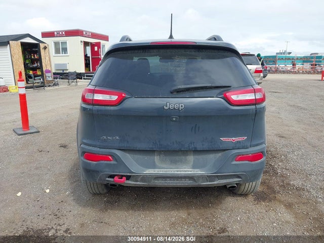 2018 Jeep Cherokee Trailhawk მანქანა იყიდება აუქციონზე, vin: 1C4PJMBX6JD593421, აუქციონის ნომერი: 30094911