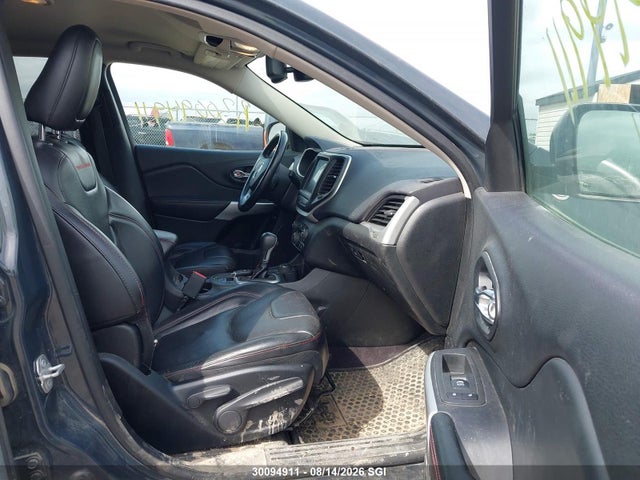 2018 Jeep Cherokee Trailhawk მანქანა იყიდება აუქციონზე, vin: 1C4PJMBX6JD593421, აუქციონის ნომერი: 30094911