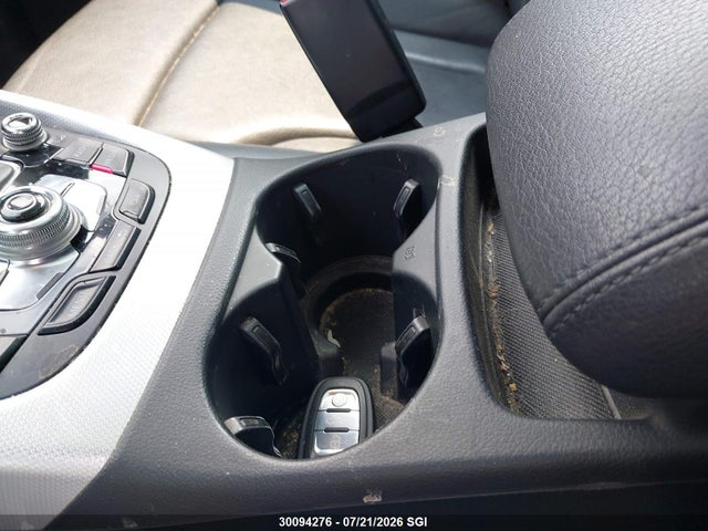 2013 Audi Q5 Premium Plus მანქანა იყიდება აუქციონზე, vin: WA1VFCFP8DA004219, აუქციონის ნომერი: 30094276